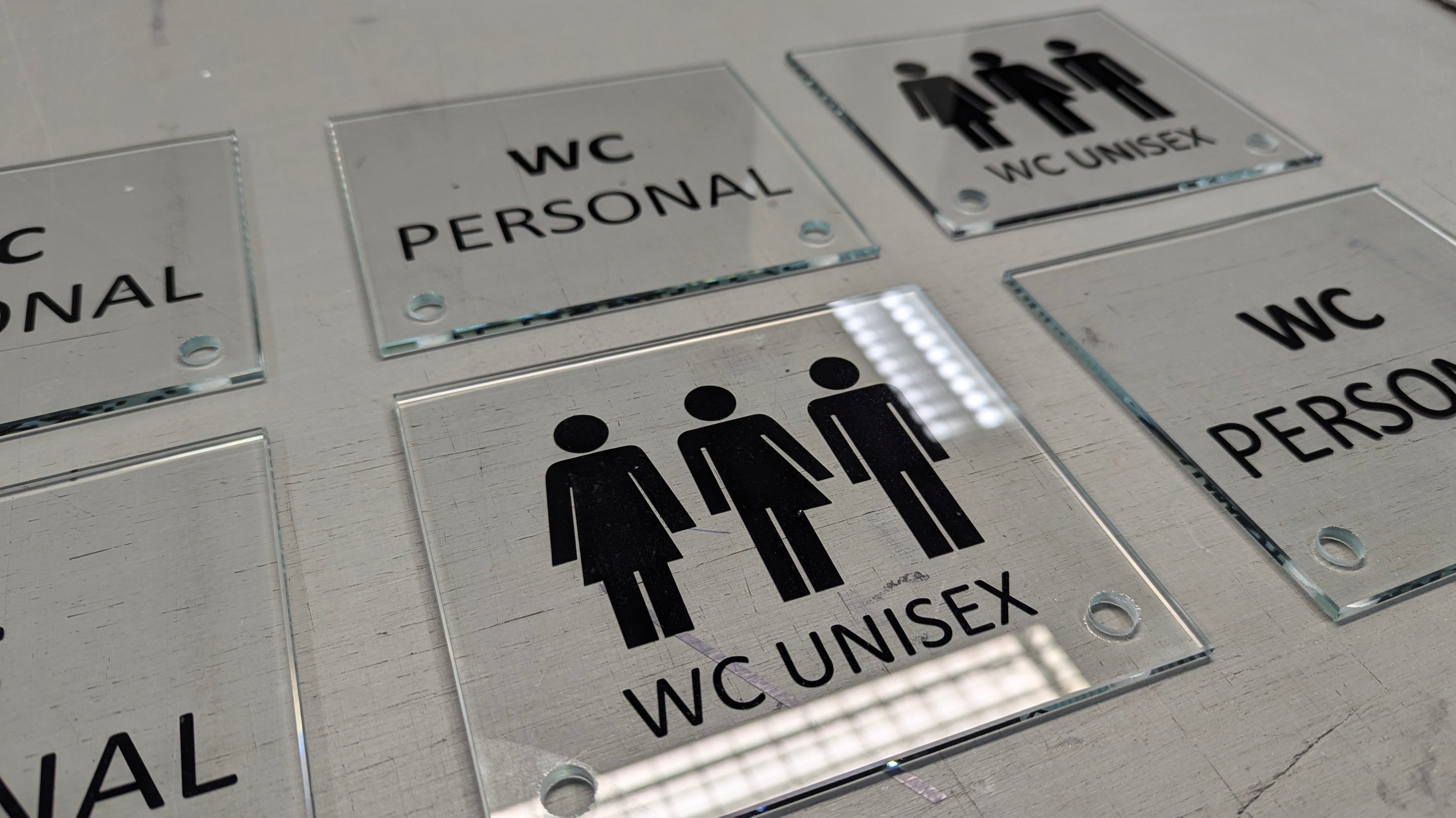 WC Schild Herren Design B | 15 cm x 15 cm Glas | Weiß, Schwarz, Anthrazit | mit / ohne Abstandshaltern - Bild 10