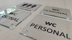 WC Schild Unisex | 15 cm x 15 cm Glas | Weiß, Schwarz, Anthrazit  | mit / ohne Abstandshaltern - Bild 5