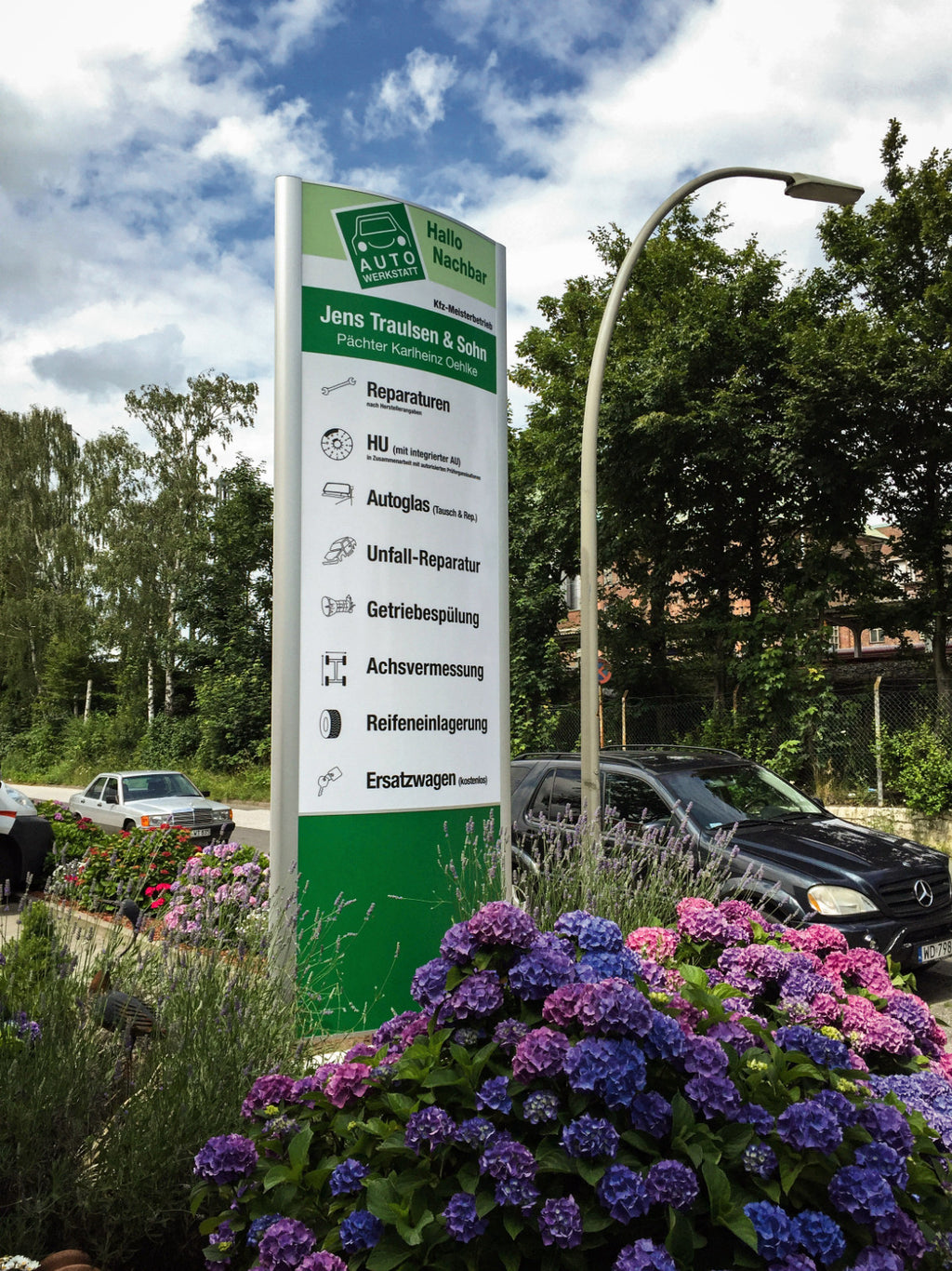 Pylon 1500 x 3000 mm gewölbt für Außenwerbung mit LED-Beleuchtung - Bild 10