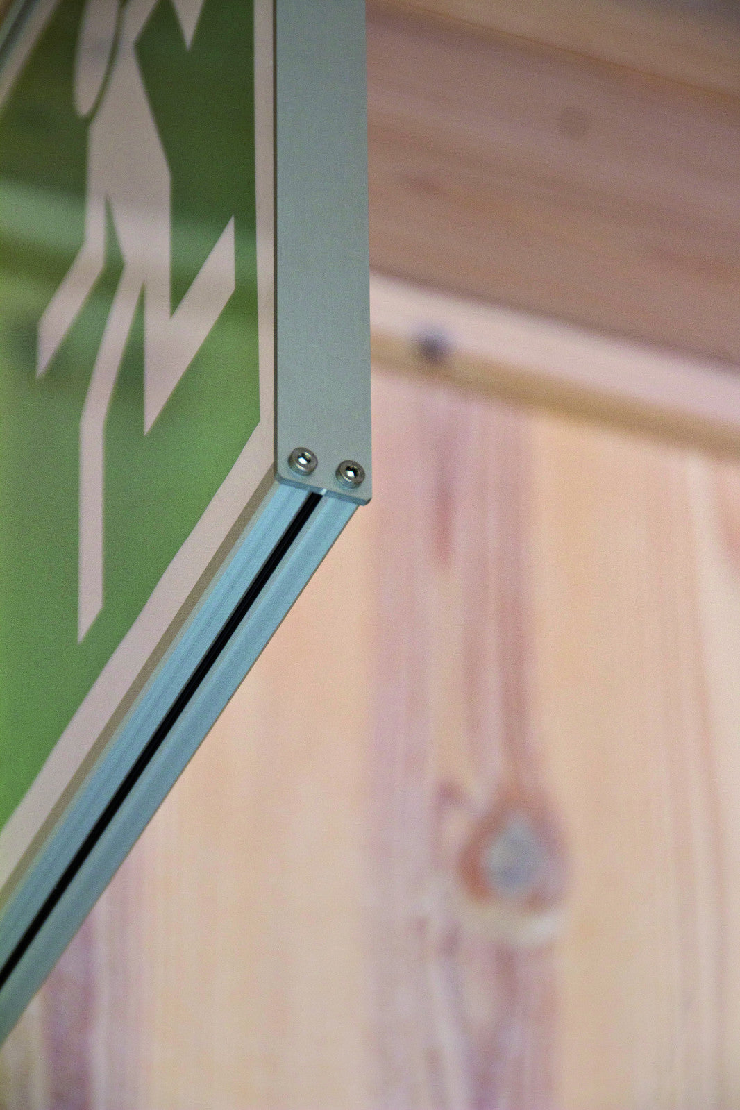 Doppelseitiges Fahnenschild | eloxiertes Aluminium | mit eckigen Randleisten in silber - Bild 6