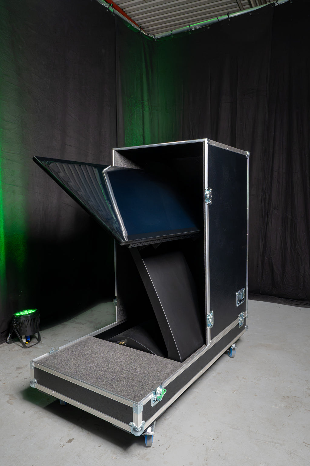 Stelen Case Horizontal