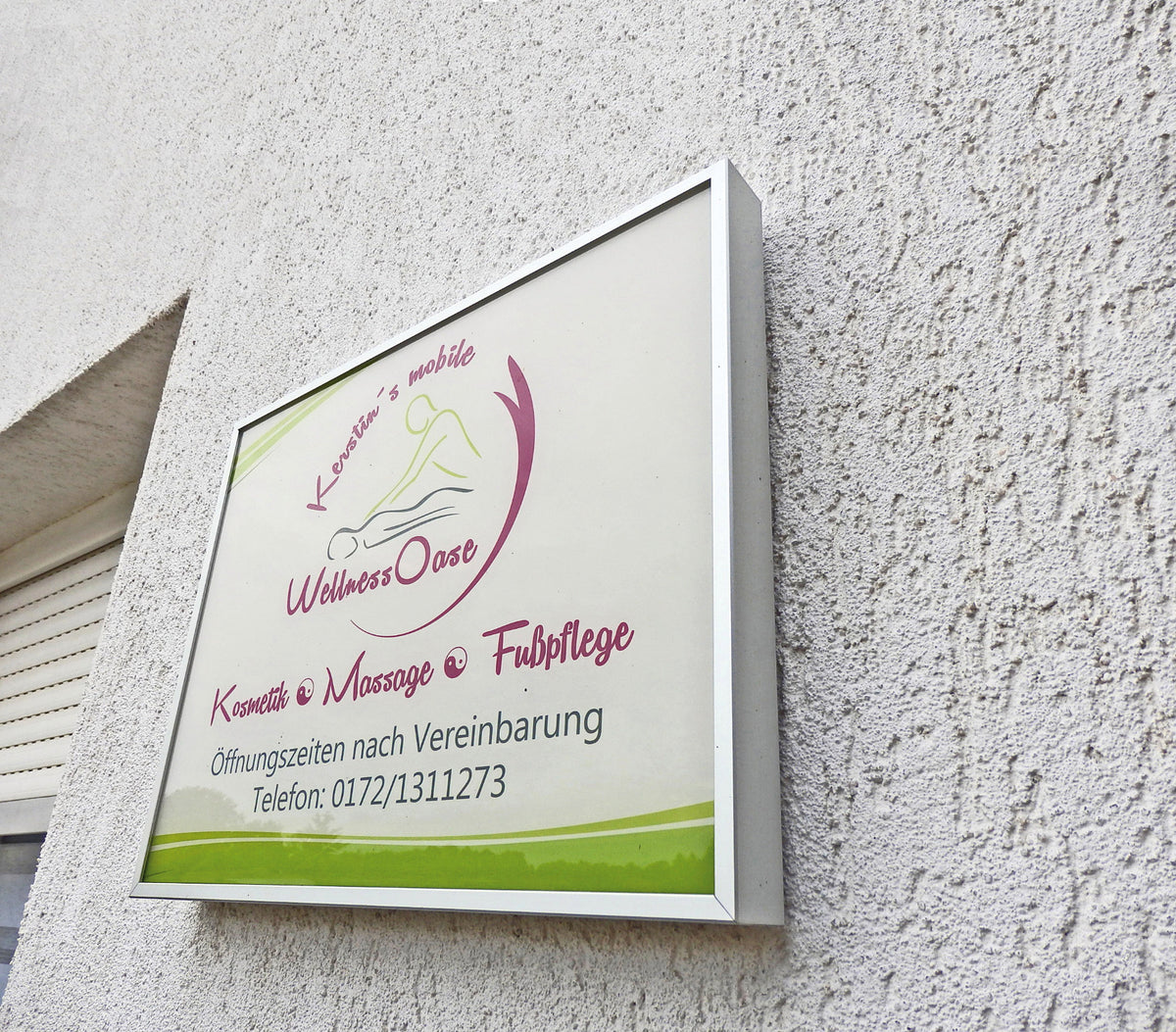 Wand-Firmenschild mit Alu-Rahmen | silber eloxiert,  RAL-Farbton - Bild 12